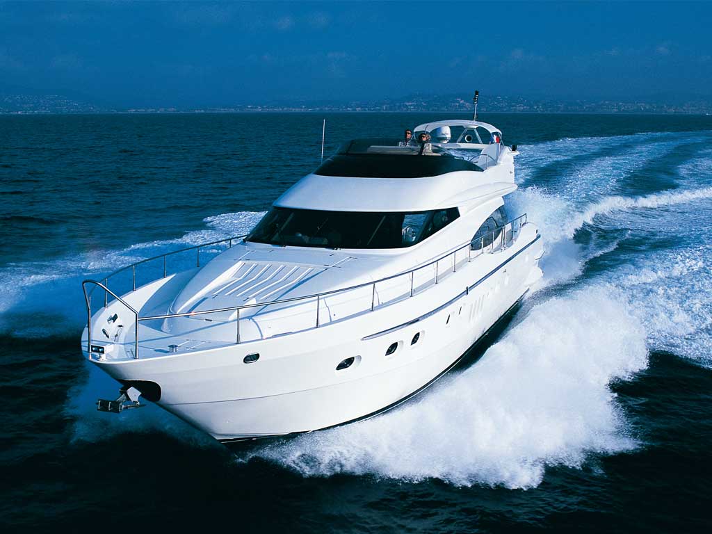 yacht-4